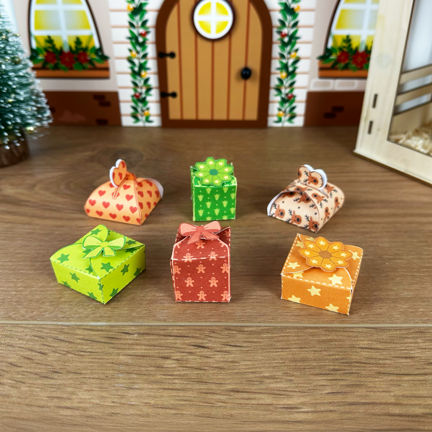 Wichtel-DIY: Bastelvorlage für 6 Miniatur-Geschenke