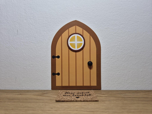 Wichteltüre mit Miniatur Korkmatte und Fußspurenschablone